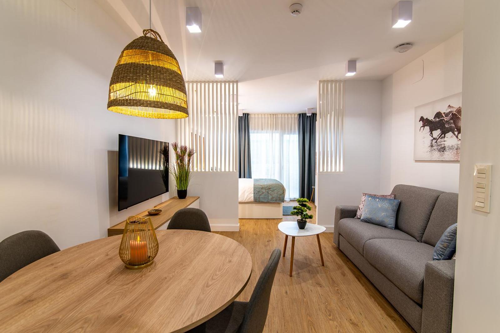Valdepeñas Mq Suites Veronica מראה חיצוני תמונה